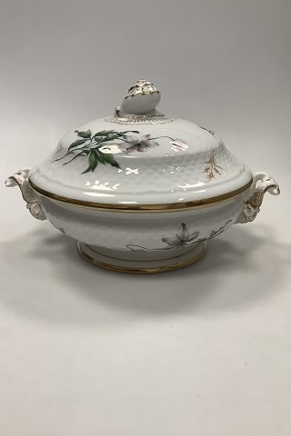 Bing and Grondahl Art Nouveau Anemone Lidded bowl