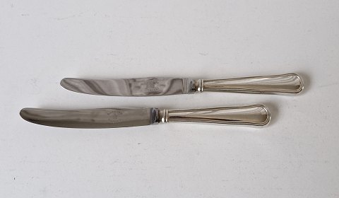 Cohr Double serrated dessert knife in silver and steel 17.5 cm.
