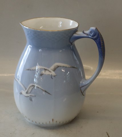 083 Milk pitcher 1.5 l / 19 cm  B&G Seagull Porcelain with gold
