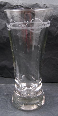Ølglas med slibninger 15cm fra dansk glasværk fra 1920