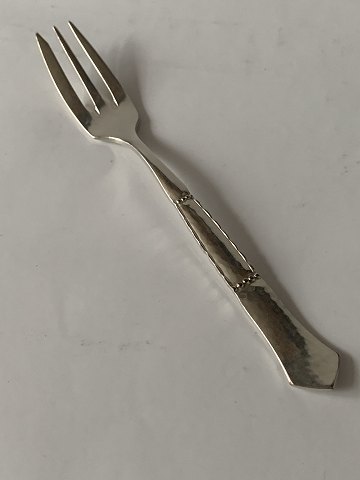 Cake fork, #Louise Silver spot
Length 13.9 cm.