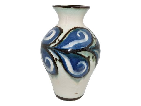 Kähler art pottery
Blue, black and white vase