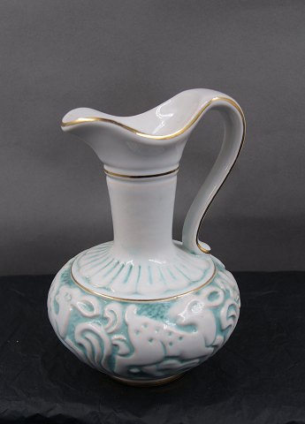 Michael Andersen ceramics, Bornholm. Nice and well-maintained jug with handle 
and gold edges No 5364