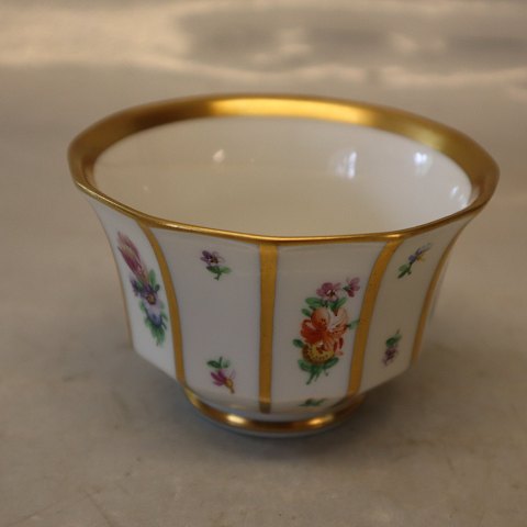 8608-444 A Cup no handle 5.5 x 8.5 cm 
 Royal Copenhagen Henriette