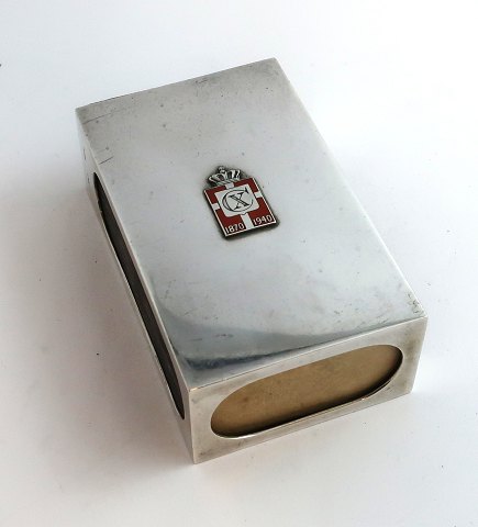 item no: 615904
