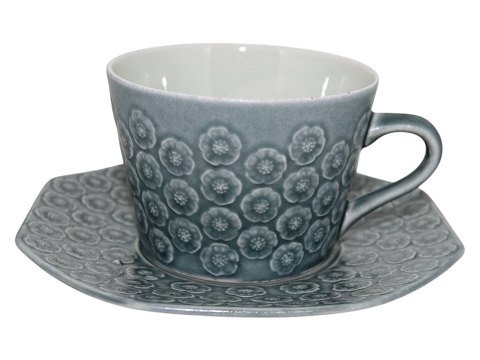Azur
Cup with saucer