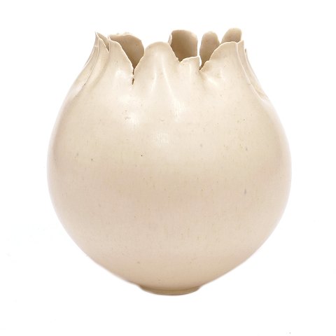 item no: 832