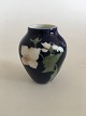 Bing & Grøndahl Art Nouveau Vase med rose og sommerfugle No 1676/12