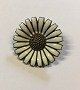 Georg Jensen Margueritte broche i forgyldt sterling sølv med emalje.