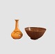 Kähler vase
Saxbo bowl
Bowl: H: 7.5 cm, D: 16 cm
Vase: H: 14,5 cm 
Bowl: Brown glaze, 1800 DKK
Vase: 625 DKK
