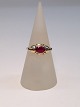 14k guldring m. rubin. Str. 56