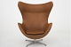 Arne Jacobsen / Fritz Hansen
AJ 3316 - Nybetrukket "Ægget" i KLASSIK Cognac-læder med gammel fod. Vist med 
læderfedt.
Leveringstid: 6-8 uger
Stand: Nyrestaureret
