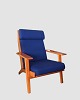 Armchair GE290 with tall back 
Getama 
Beech
Hans J. Wegner 
