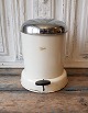 Original Cream-colored Vipp bucket