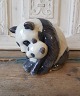 Royal Copenhagen figur, panda med unge af Allan Therkelsen no. 666