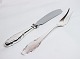 Cake knife and carving fork in Frijsenborg - hallmarked silver. 
Great condition
