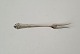 French Lily cold cut fork in silver from 1927 - 15 cm.