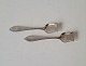 Pair of Empire salt spoons in silver from 1913