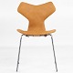 Arne Jacobsen / Fritz Hansen
AJ 3130 - Reupholstered 