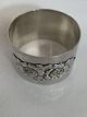 Napkin Ring Silver
Stamped: Three Towers
Size 2.8 x ø 4.3 cm.