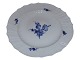 Blå Blomst Svejfet
Middagstallerken 23,9 cm. fra ca. 1800-1820