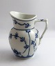 Königliches Kopenhagen. Muselmalet, Gerippt. Sahnekännchen. Modell 60. Höhe 10,2 
cm. (2 Wahl)