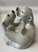 Lyngby figurine, Playing Polar Bear cubs.
Measurements: 10.5 x 11 cm.