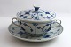 Bing & Grondahl. Blau. Bouillontasse mit durchbrochener Kante. Modell 481.6. 
Tassendurchmesser 12 cm. (1 Wahl).