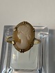 Camé gold ring, 9 carat gold
Ring size 55