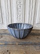 Michael Andersen stor riflet skål med smuk blå glasur no. 4569