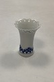 Bing og Grøndahl Kronberg Lille Vase No. 673 med Gennembrudt Kant