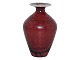 Höganäs keramikMiniaturevase af John Andersson med rød glasur
