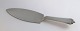 Georg Jensen. Pyramide. Kagespade i sølv (830). Længde 23 cm. Produceret 1931.