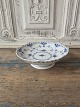 Royal Copenhagen Musselmalet helblonde skål på lav fod No. 1023