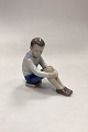 Bing og Grøndahl Figur - Dreng på Bøger / Skoleferie No. 1742