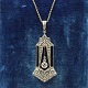 Art deco halskæde af 18 kt. guld og platin prydet med diamanter og onyx
