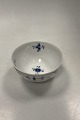 Royal Copenhagen Musselmalet Riflet skål No. 212