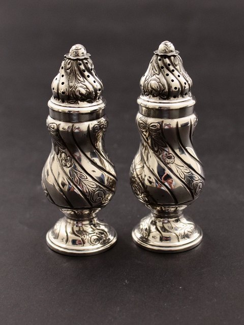 830 silver salt and pepper shakers