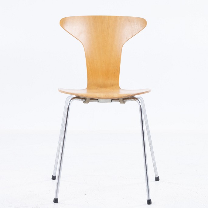 Arne Jacobsen / Fritz Hansen
AJ 3105 - 