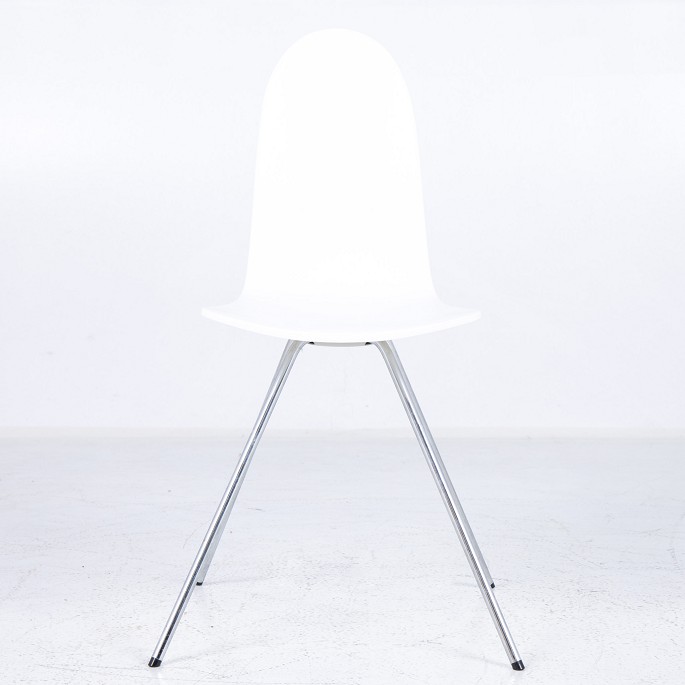 Arne Jacobsen / Fritz Hansen
AJ 3102 - Hvidlakeret 