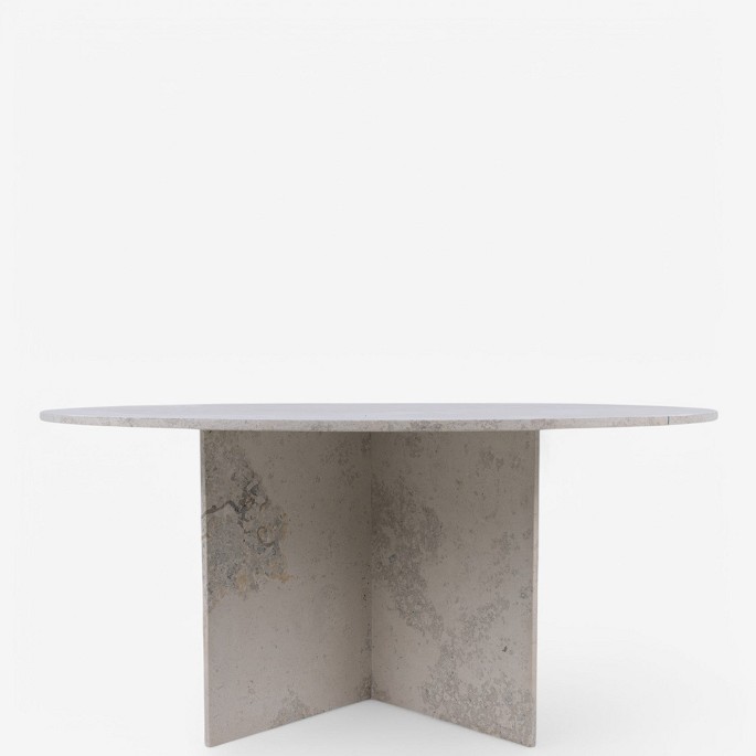 KLASSIK
Round dining table in Jura Grau marble.
1 pc. in stock

